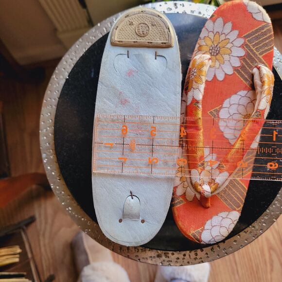 Vintage Japanese Zori Geisha Sandals Floral Orange Gold See Measurements For Sz - Picture 6 of 7